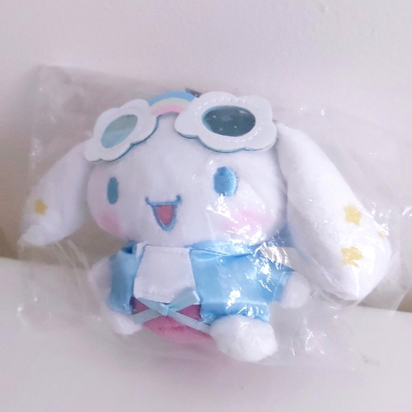 Cinnamoroll Sanrio Lottery Night Pool Japan Plush Strap - Picture 4 of 4